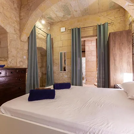 Brg34 - Historical Townhouse * Birgu