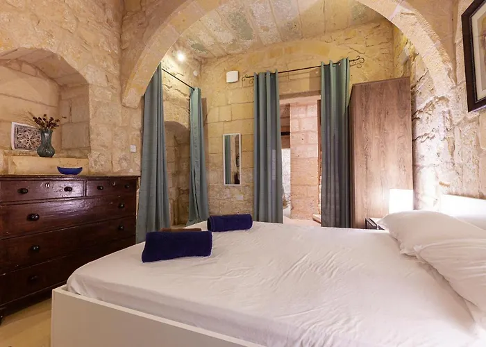 Brg34 - Historical Townhouse * Birgu