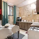 Brg34 - Historical Townhouse