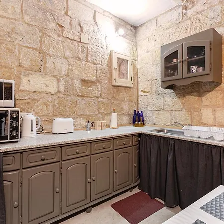 Brg34 - Historical Townhouse Il-Birgu
