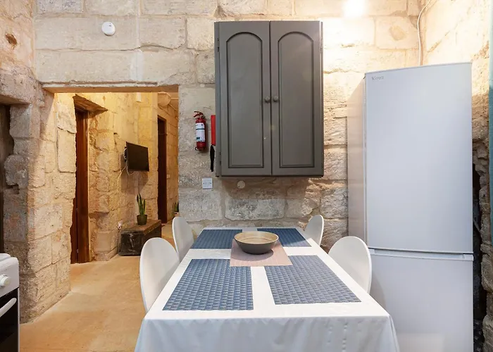 Brg34 - Historical Townhouse *